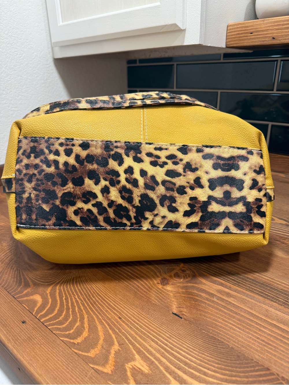 RARE  Mustard Yellow Pebbled Leather Tote with Leopard Accents - Picture 3 of 11